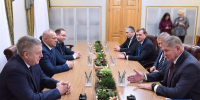 Брянский губернатор Александр Богомаз рассказал о перспективах развития новозыбковского машиностроительного предприятия - Стародубский Вестник