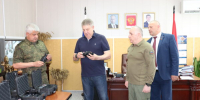 Губернатор Брянской области Александр Богомаз вручил спецтехнику защитникам приграничья - Стародубский Вестник